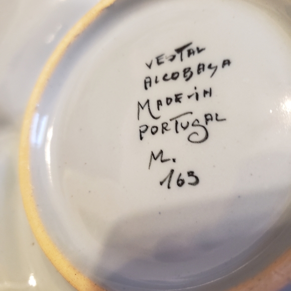 Vintage Vestal Alcobaca Portugal Handcrafted - Picture 13 of 14